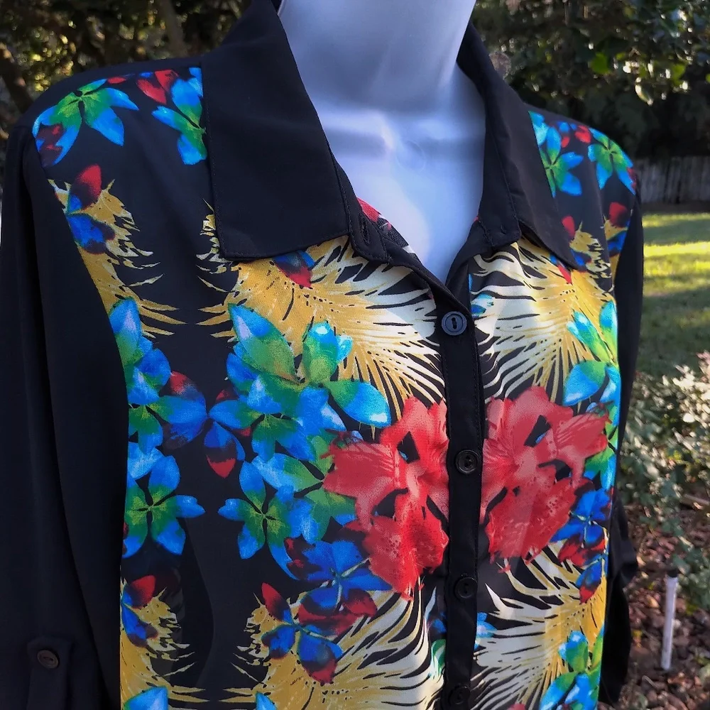 Roz & Ali Floral Blouse Like New L - Picture 3 of 6